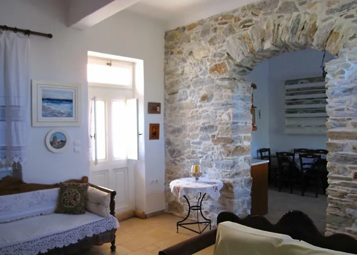 Luxury 100 M2 House In The Centre Of Naxos *
