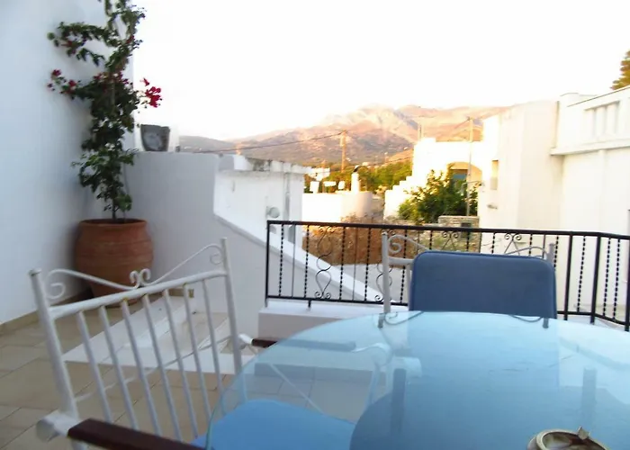 Luxury 100 M2 House In The Centre Of Naxos Сasa de vacaciones Dhamarionas